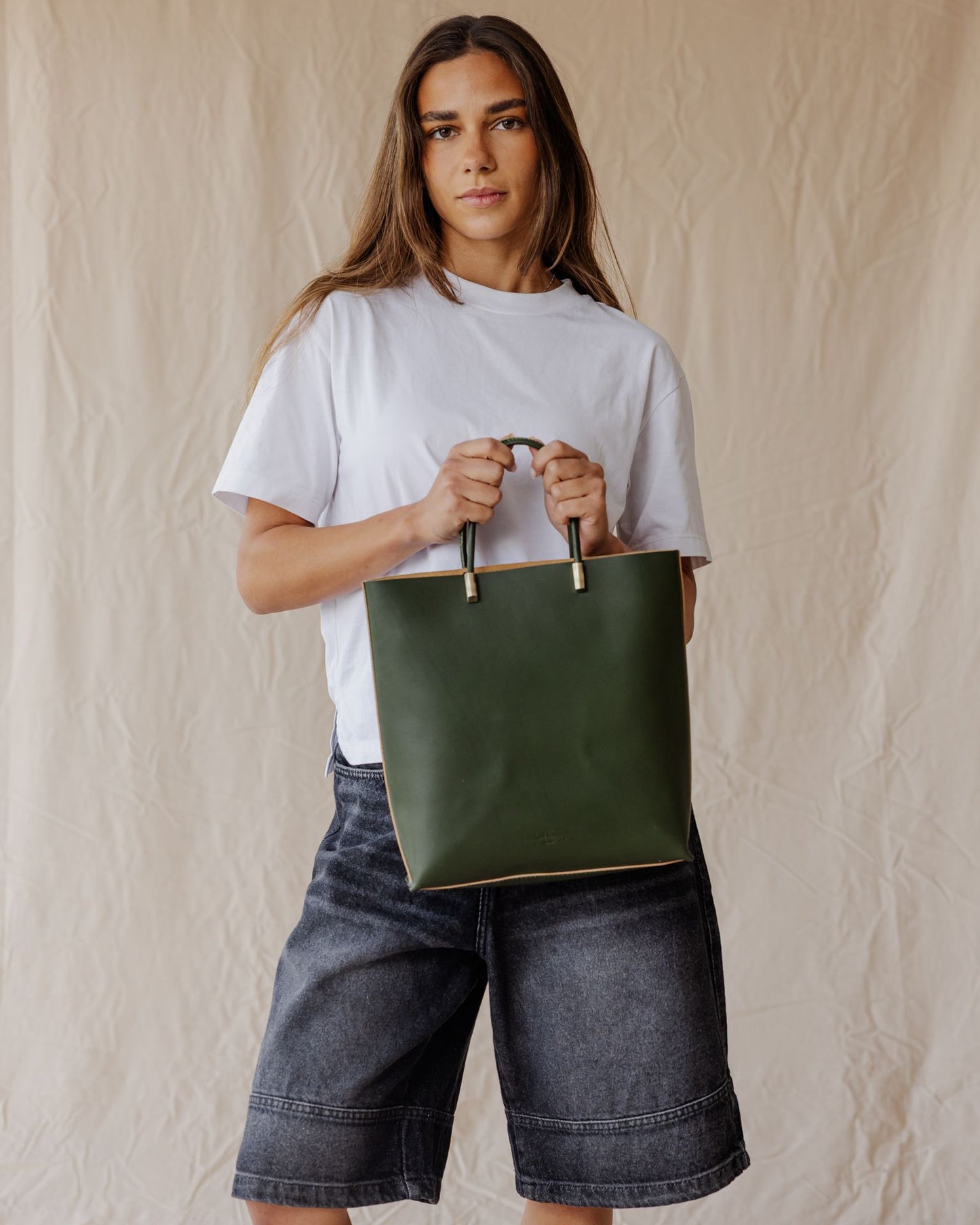 The Linea Genuine Tote Bag In Olive