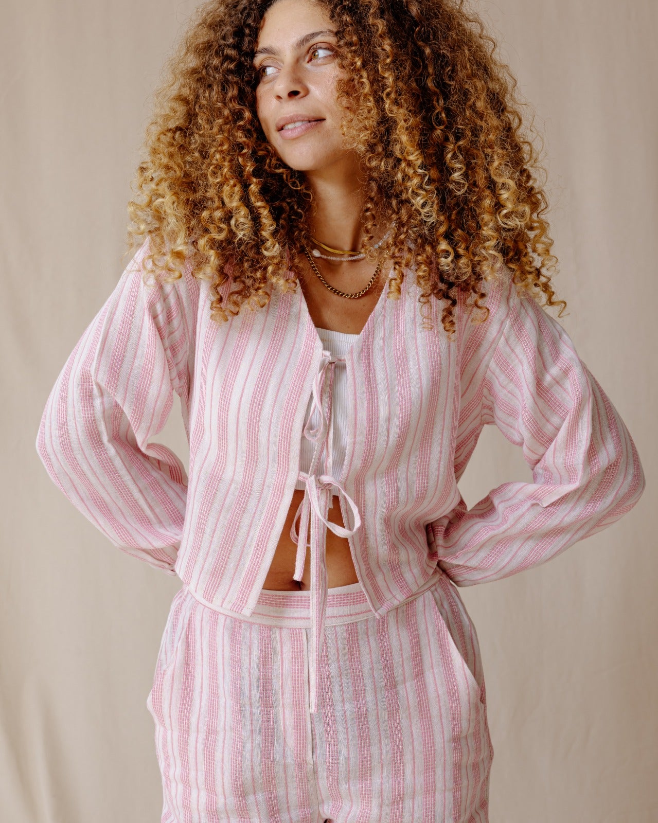 طقم الكتان لينيا الوردي