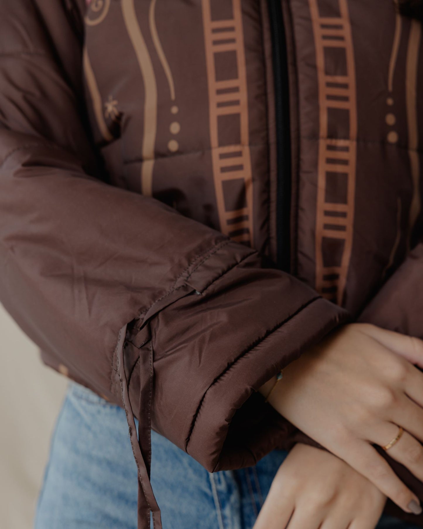 سترة مقاومة للماء للتربة والأنهار