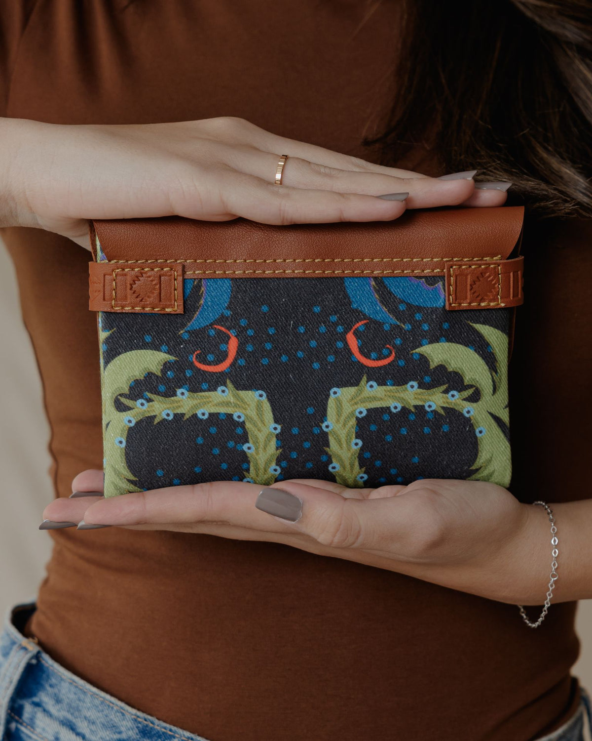 Camel Maze Purse