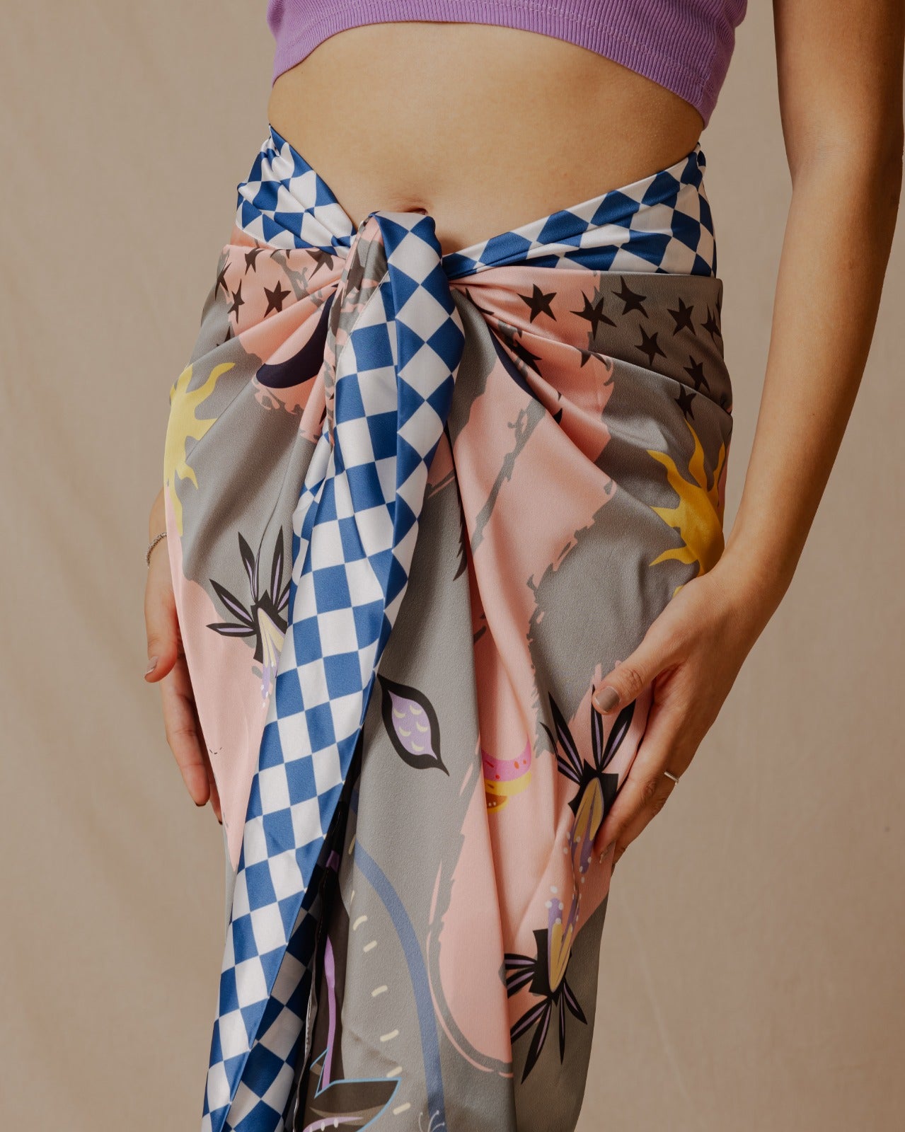 ساري عشاق البرية باللون الأخضر الحكيم × السلمون