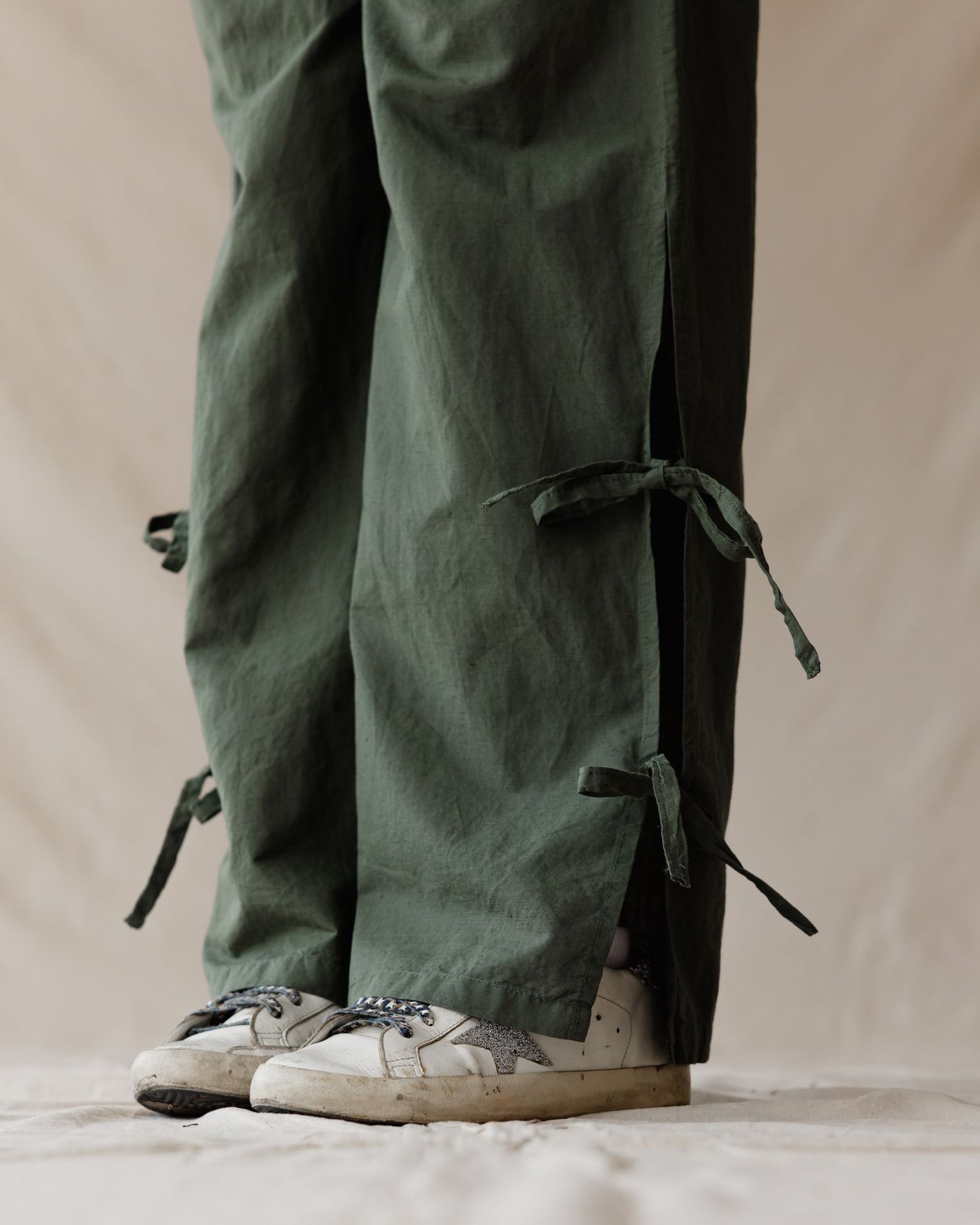 Side-tie Linen Olive Pants