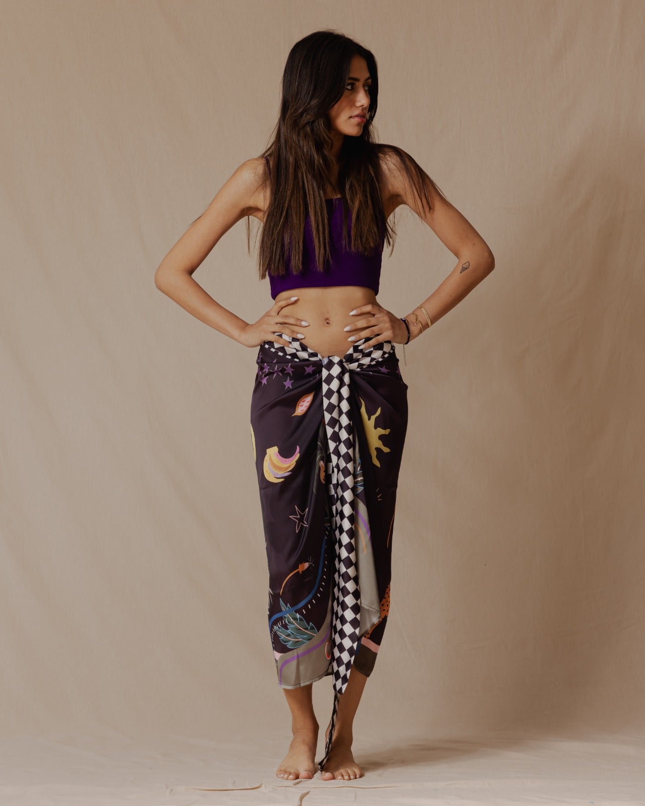 Wilderness Lover Sarong Black