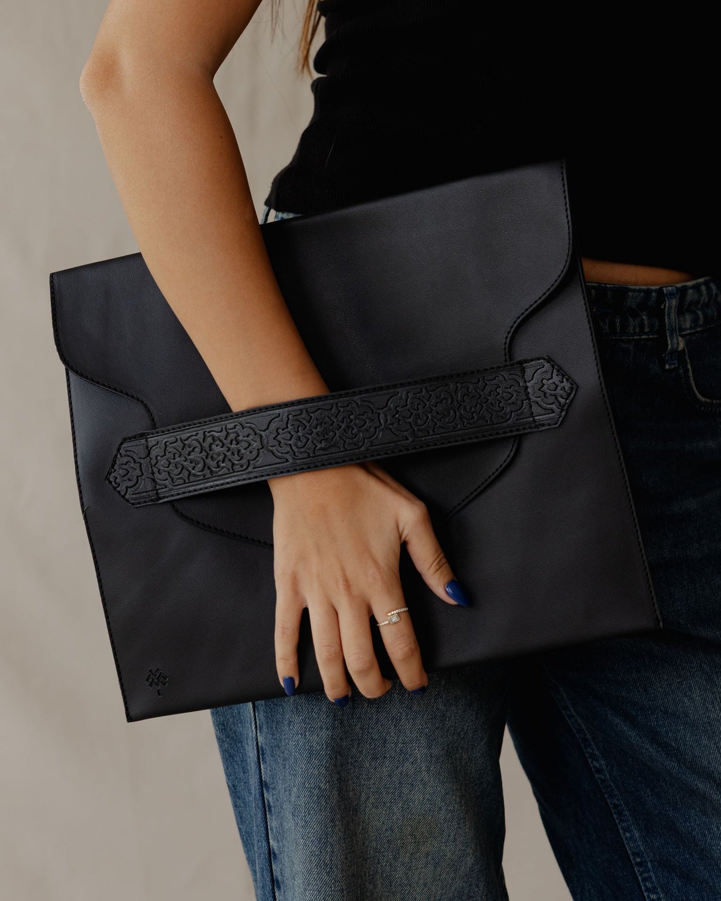 Secret Garden Laptop Sleeve Black