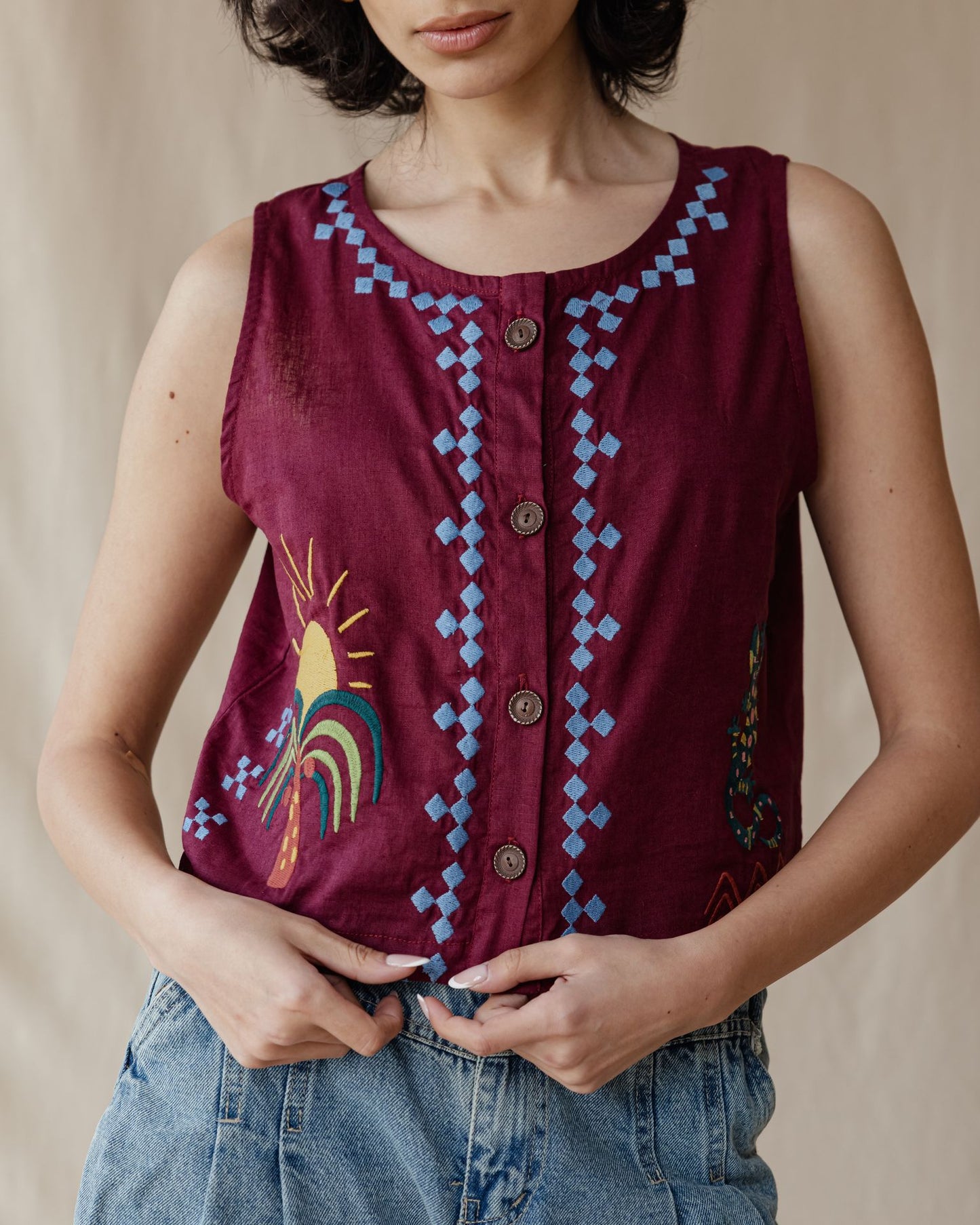 Sunflare Gecko Embroidered Vest Burgundy