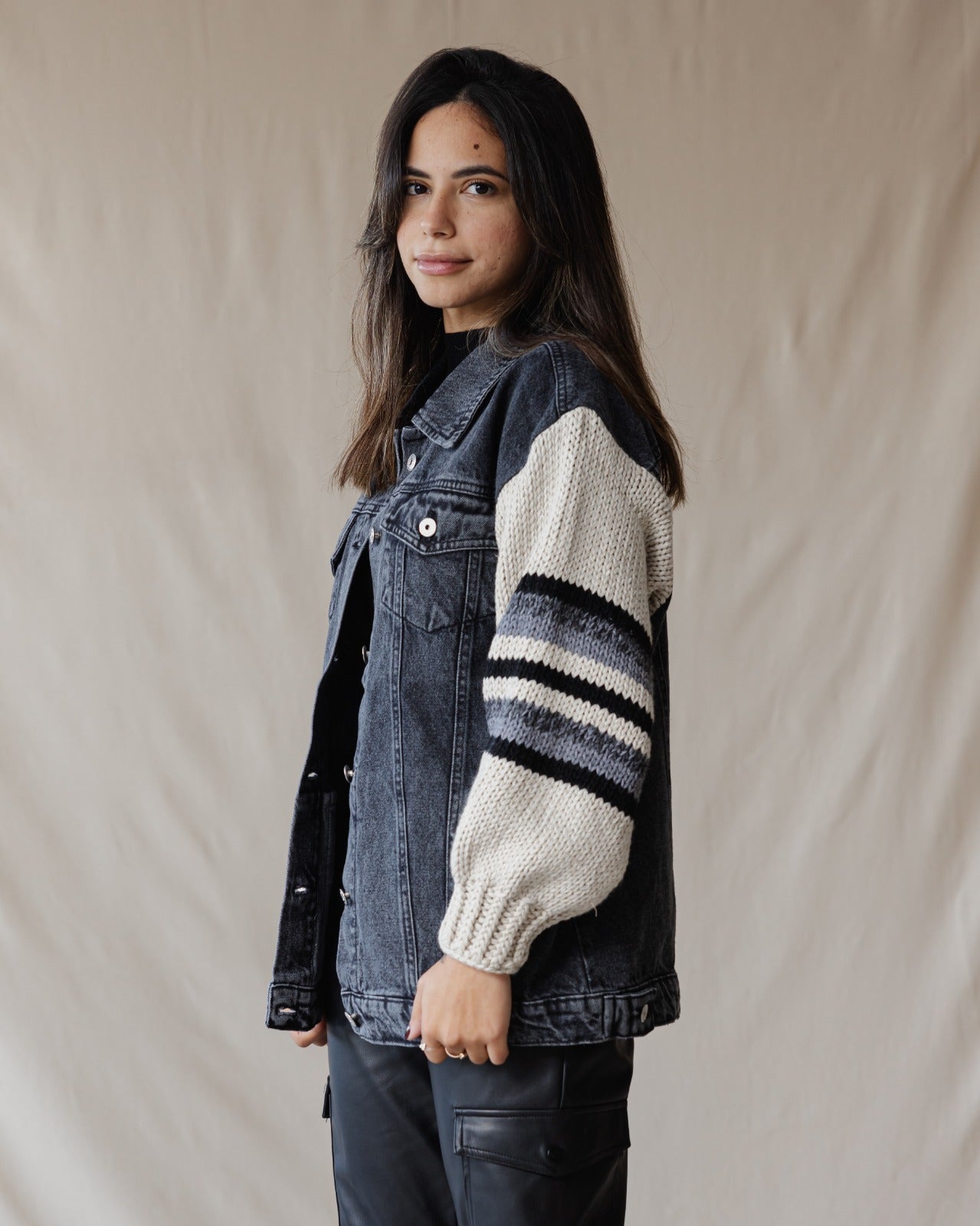 جاكيت Ace Trico X Denim باللون الأسود