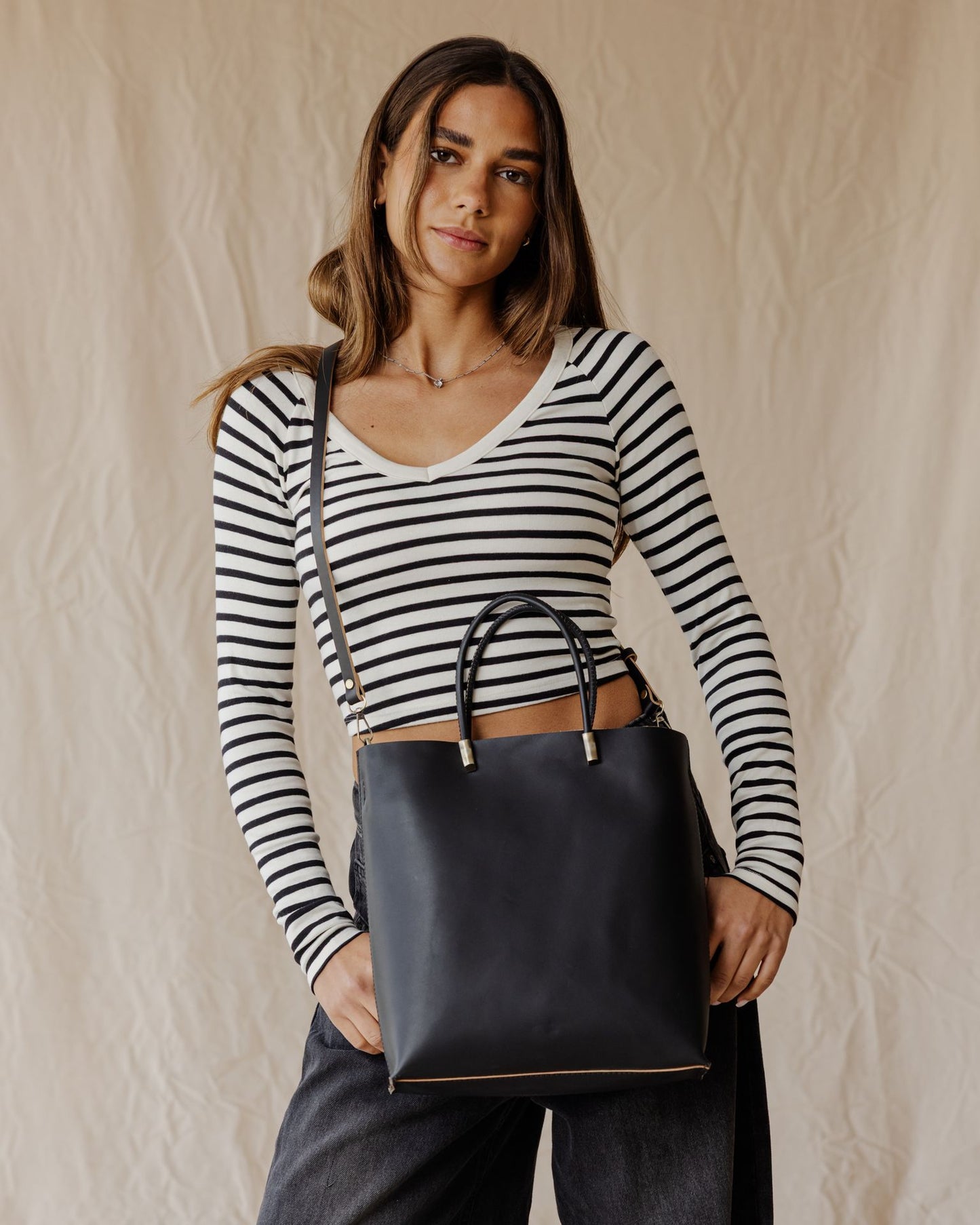 The Linea Genuine Bag In Black