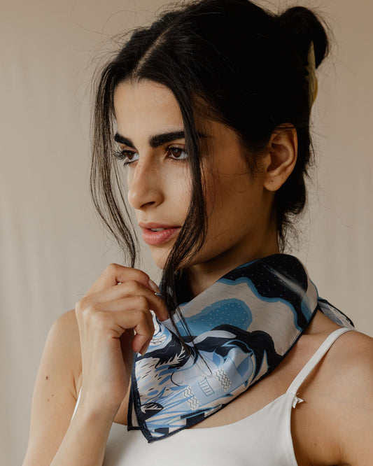 وشاح أبيض من مجموعة ميدنايت أواسيس