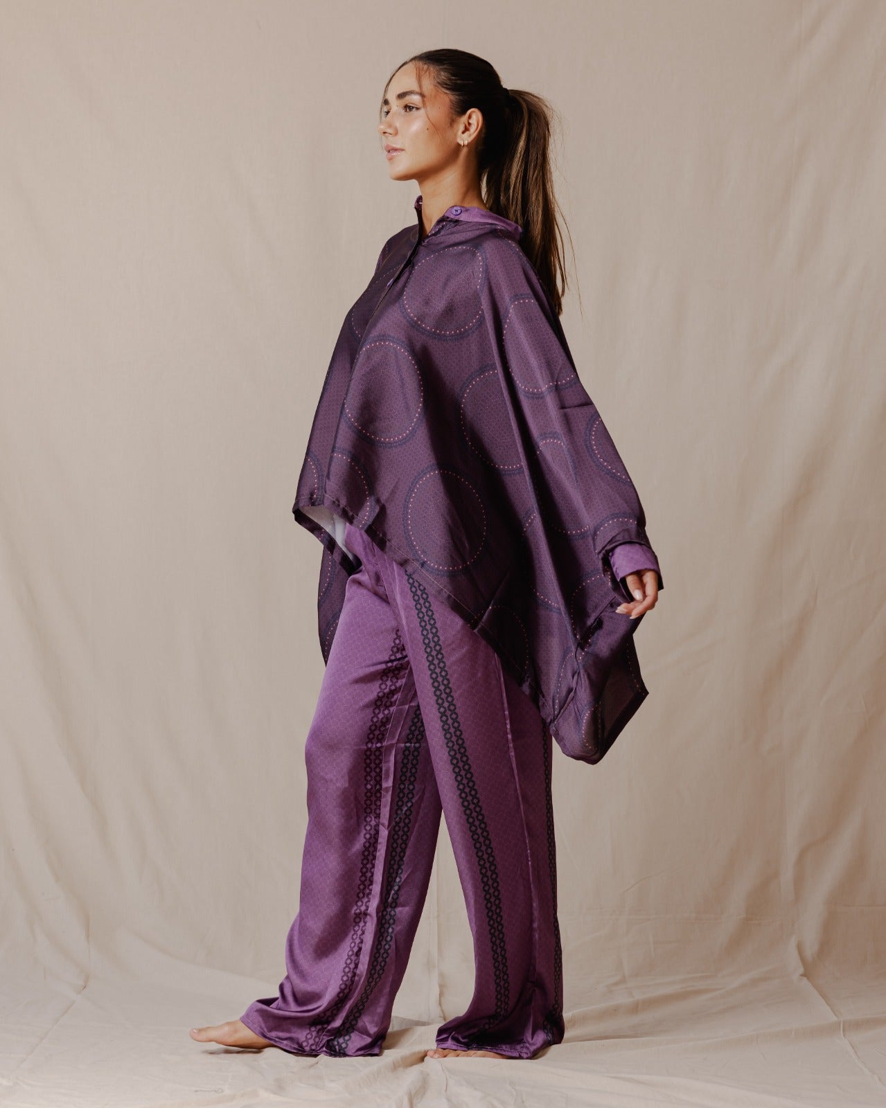 Geometric Lines Cape Set Purple