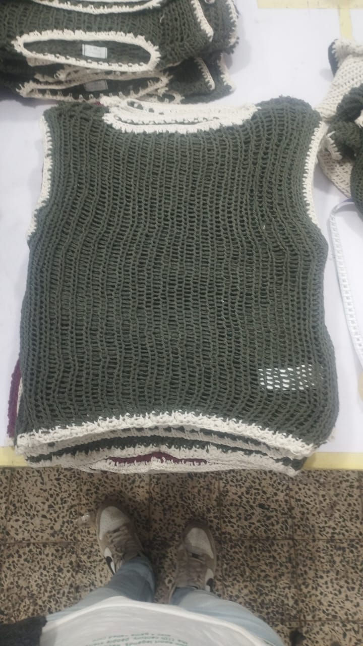 Contrast Crochet Top Olive