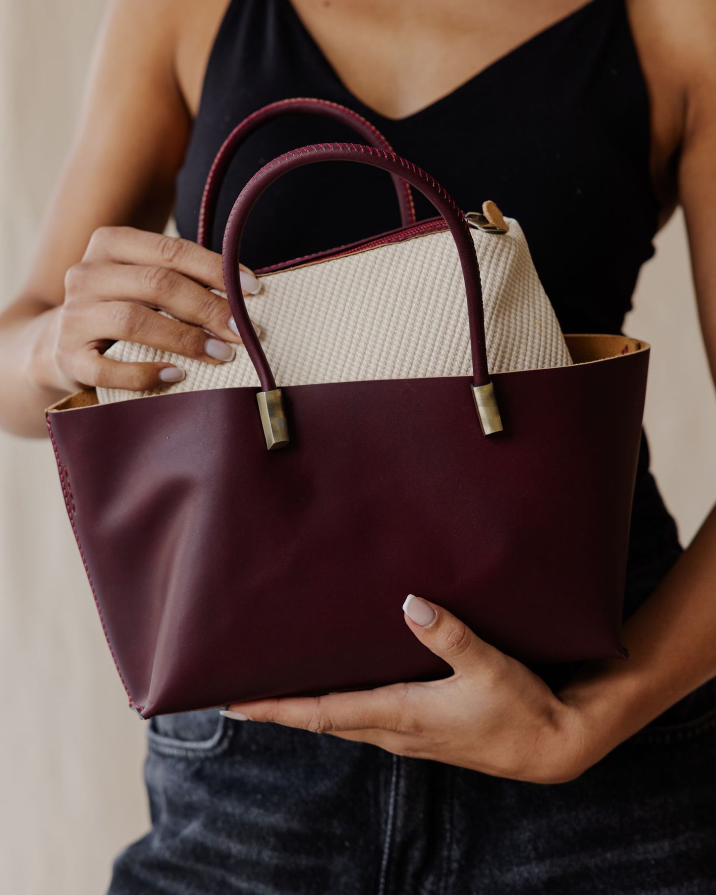 The Luce Genuine Bag In Burgundy