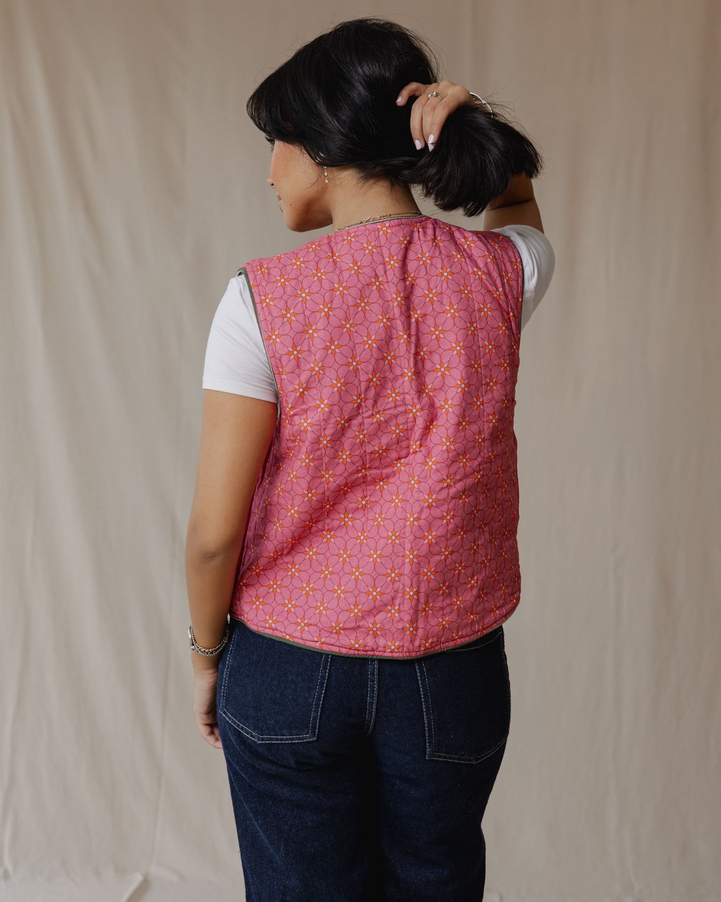 Flip & Bloom Reversible Vest in Green/Pink