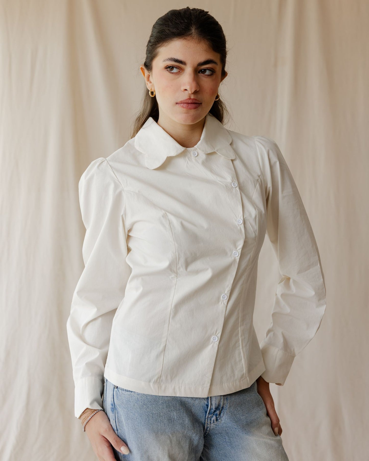 Scallop Muse White Shirt