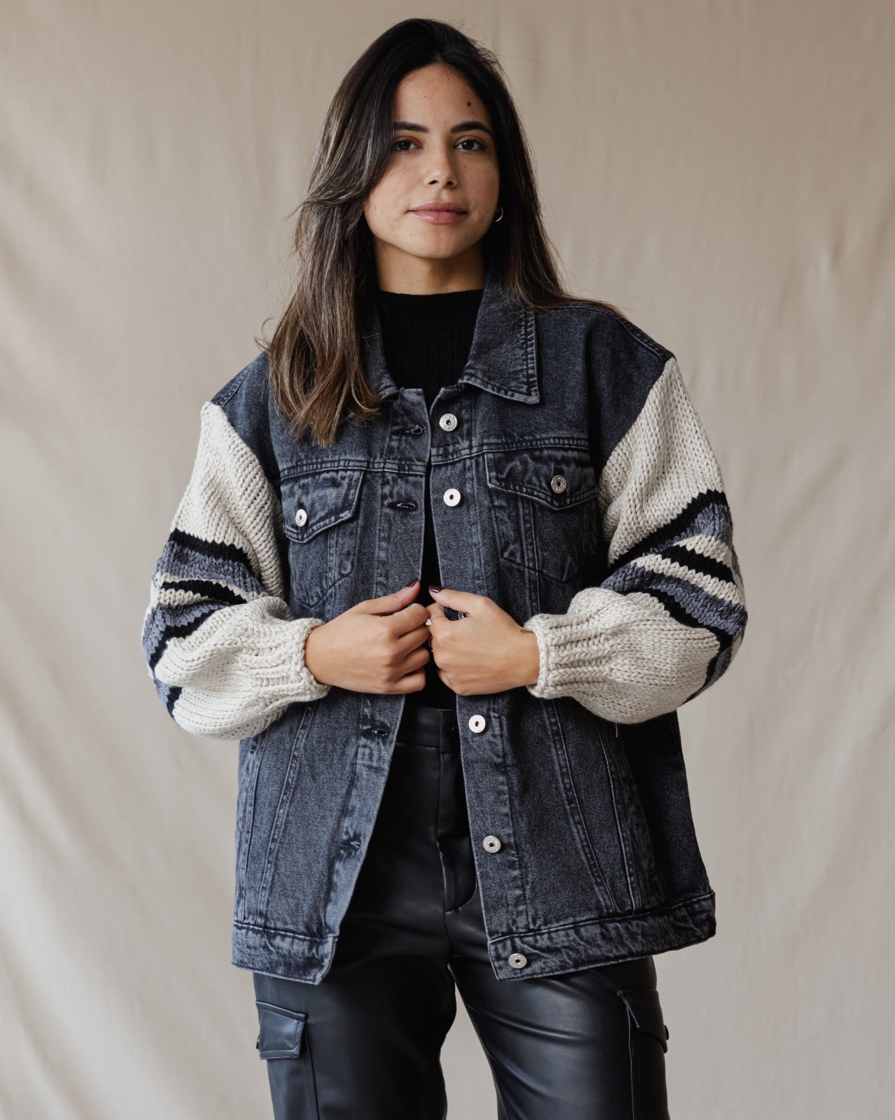 جاكيت Ace Trico X Denim باللون الأسود