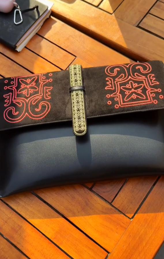 Midnight Tale Laptop Sleeve In Black