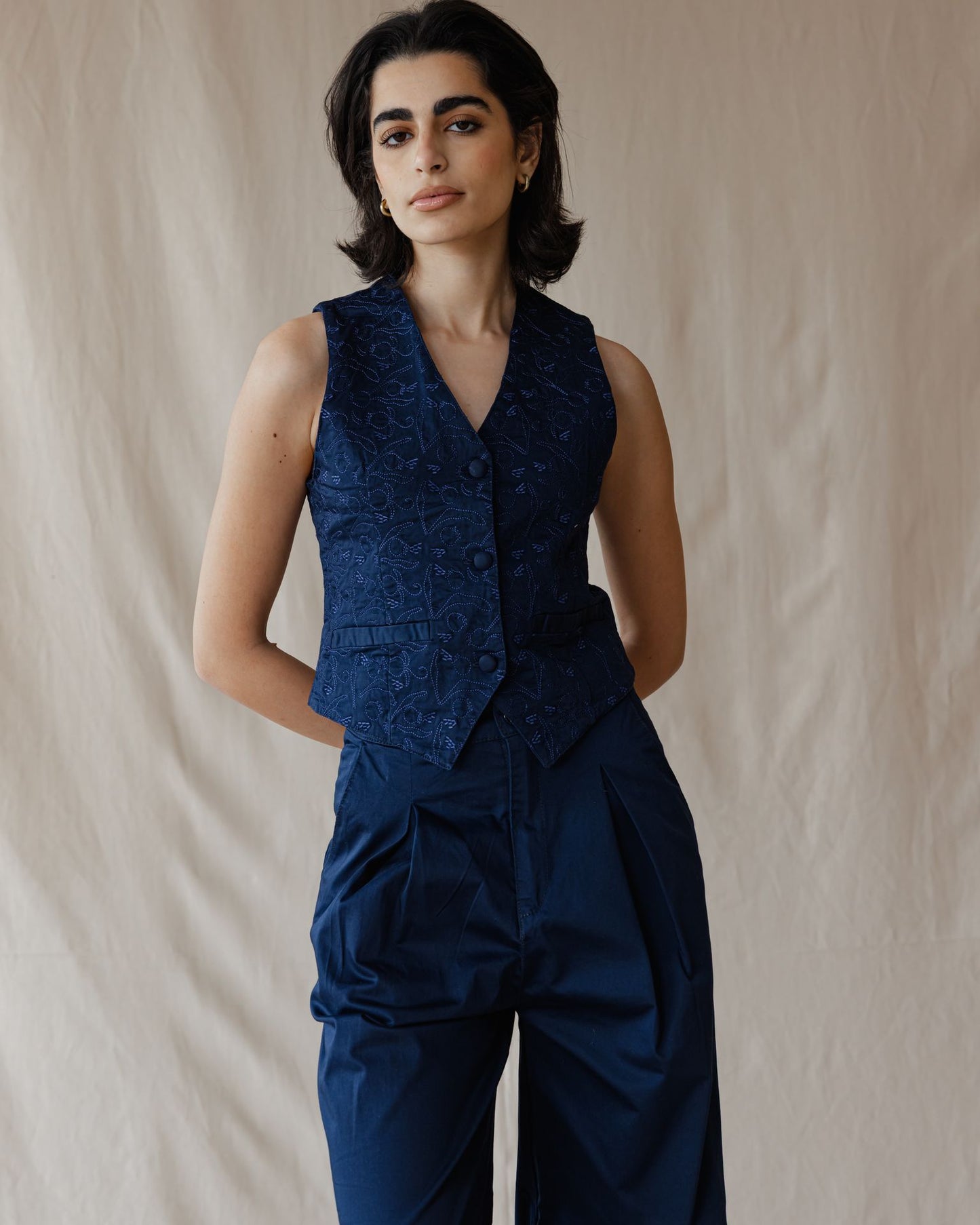 Pomegranate Embroidered Set Navy