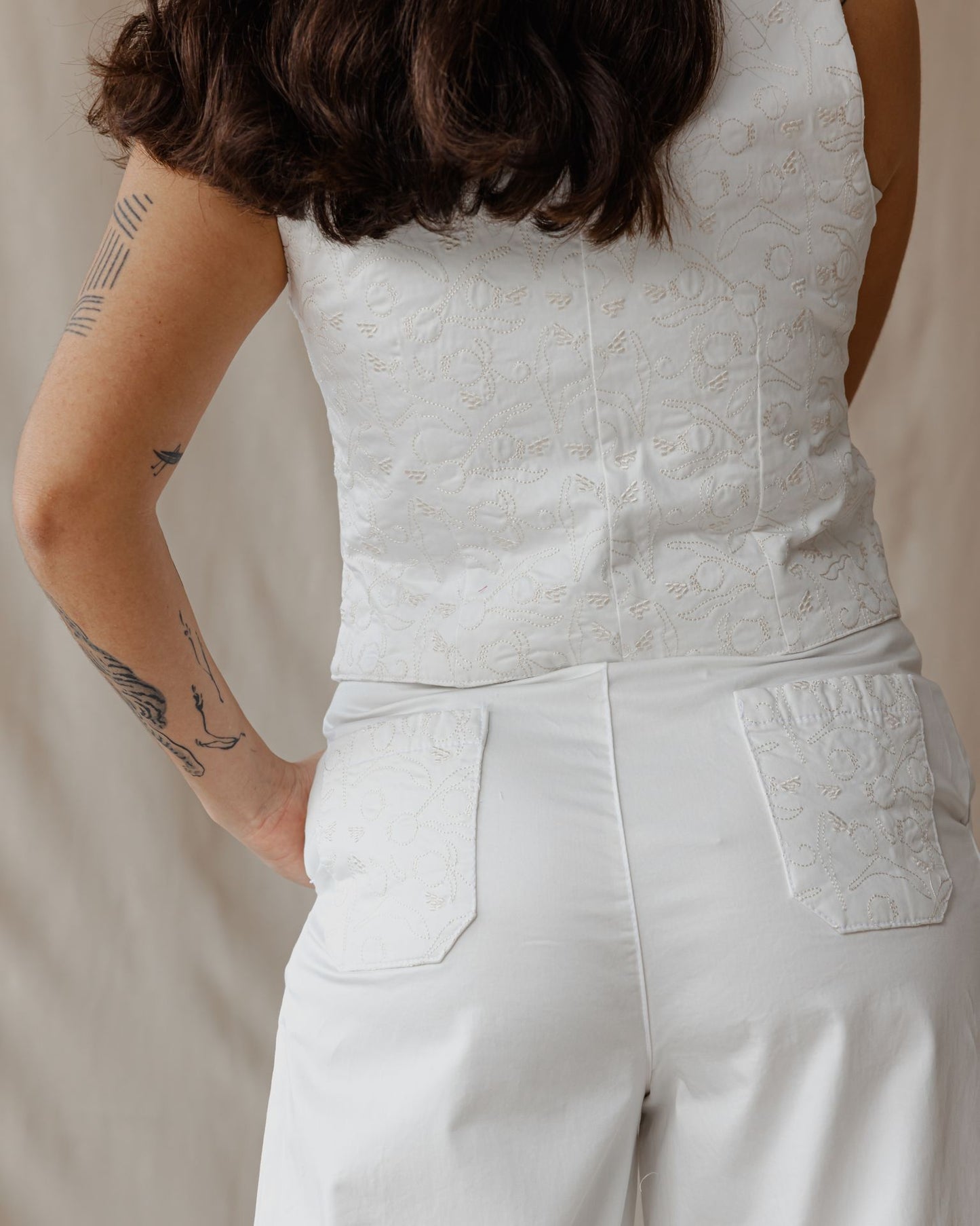 Pomegranate Embroidered Set Off-White