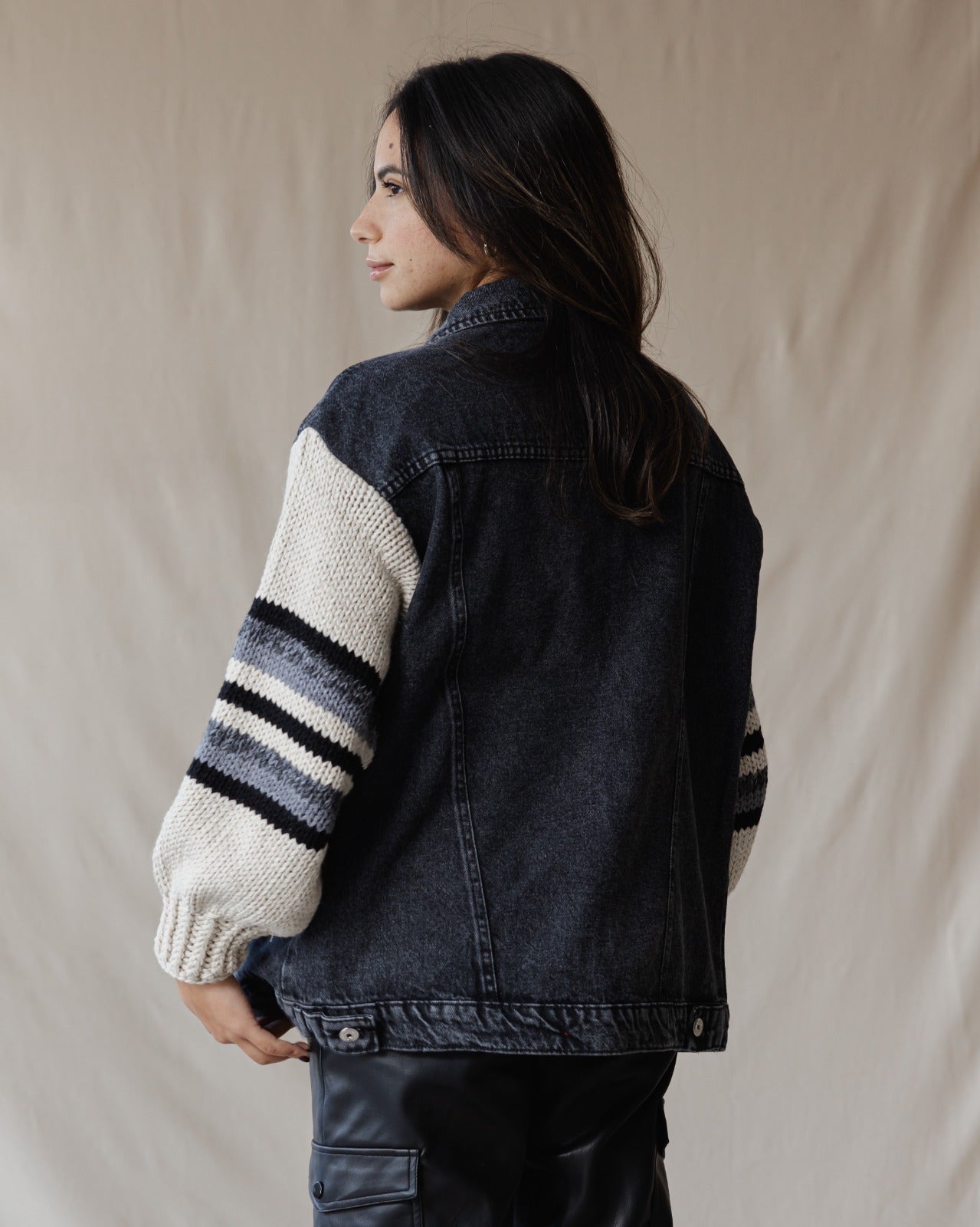 جاكيت Ace Trico X Denim باللون الأسود