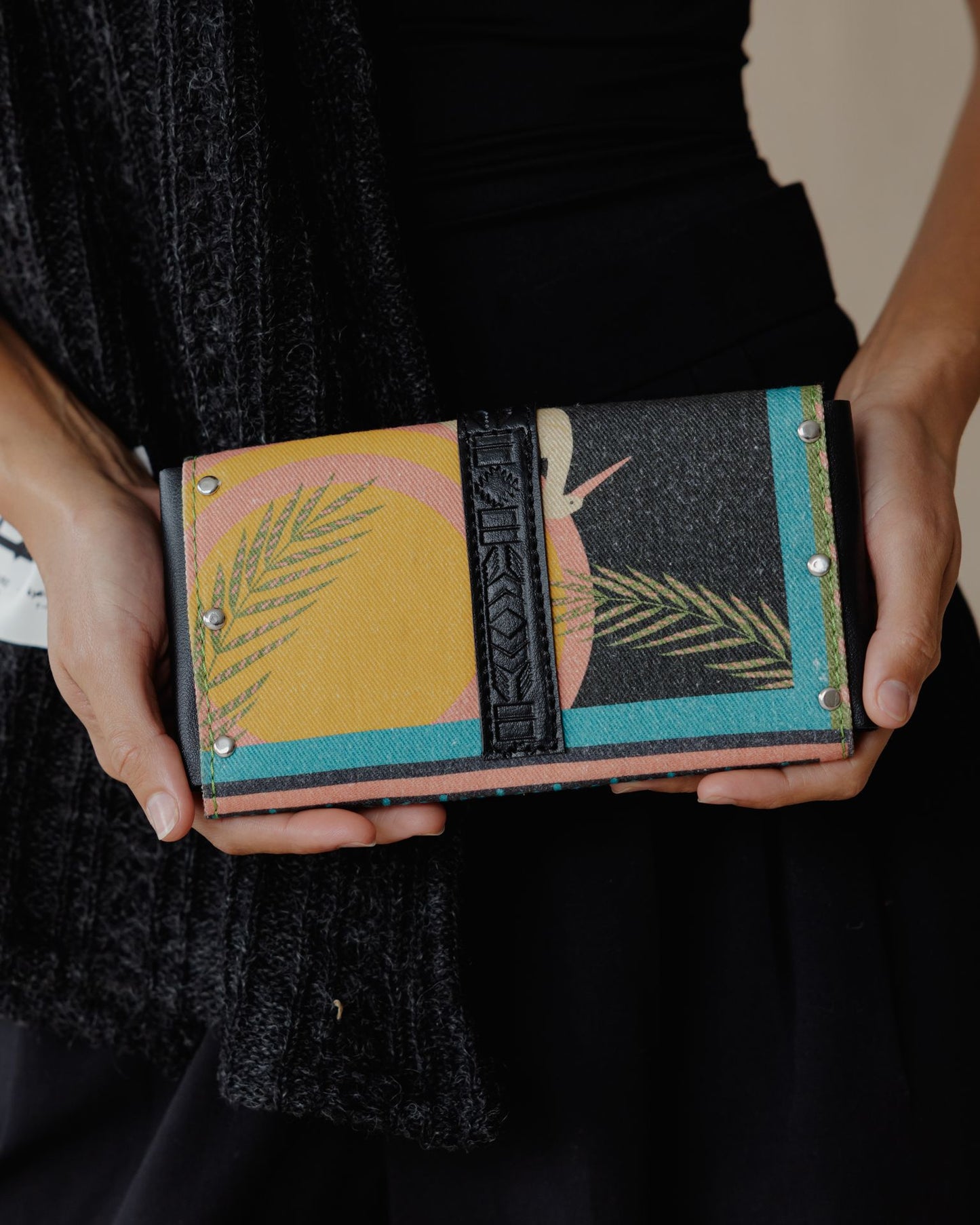 Cairo Breeze Spectrum Purse