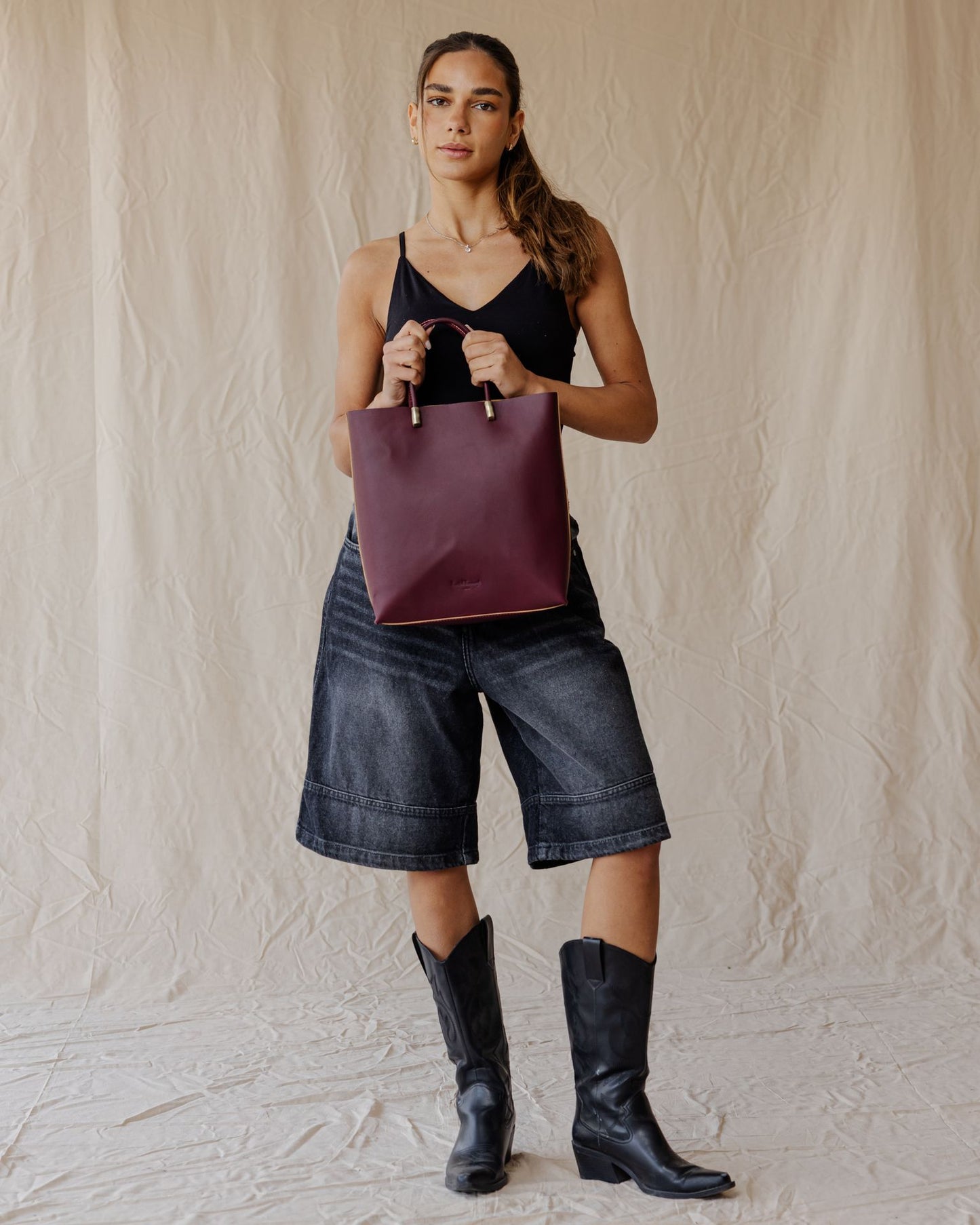 The Linea Genuine Bag In Burgundy