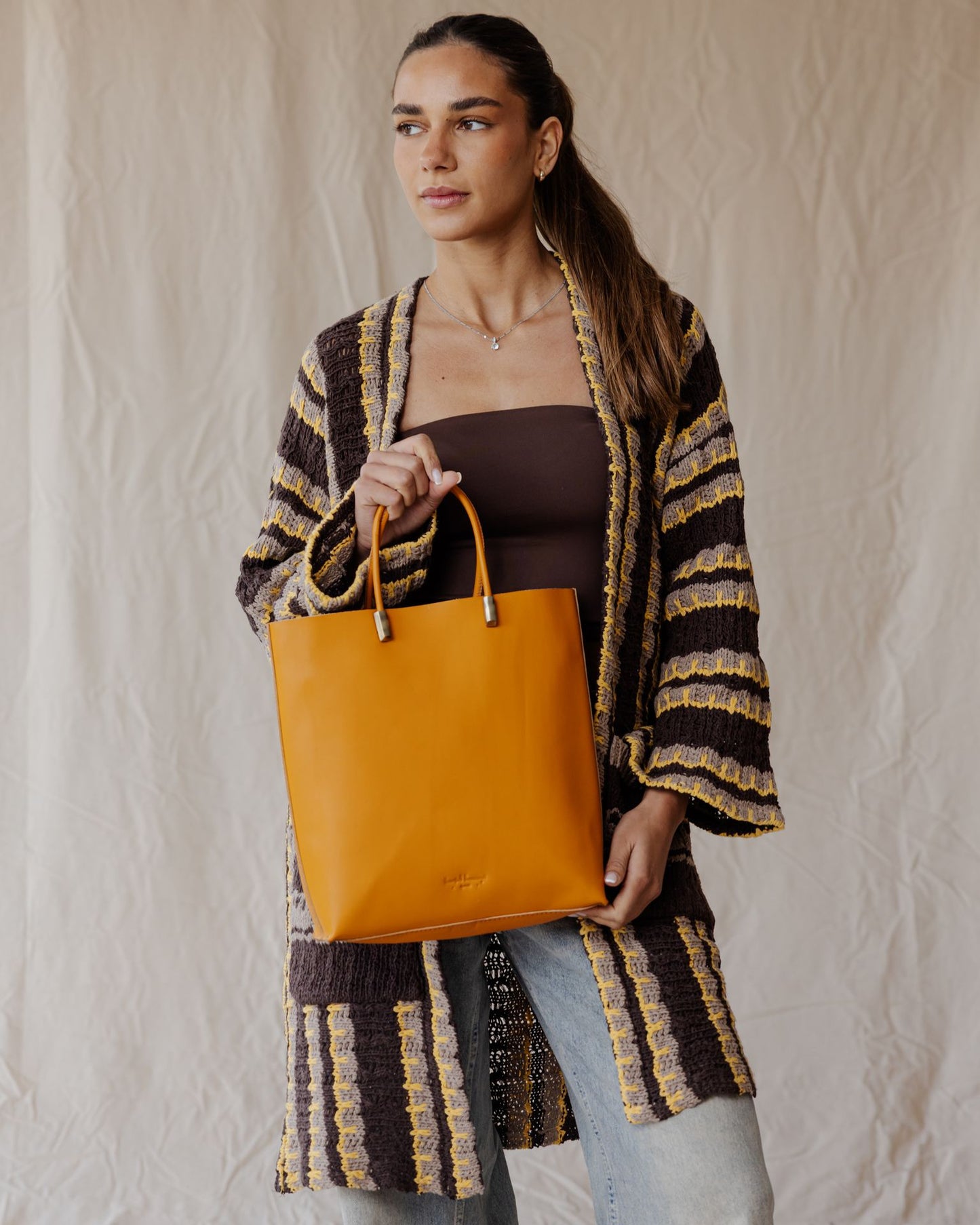 The Linea Genuine Tote Bag In Tan