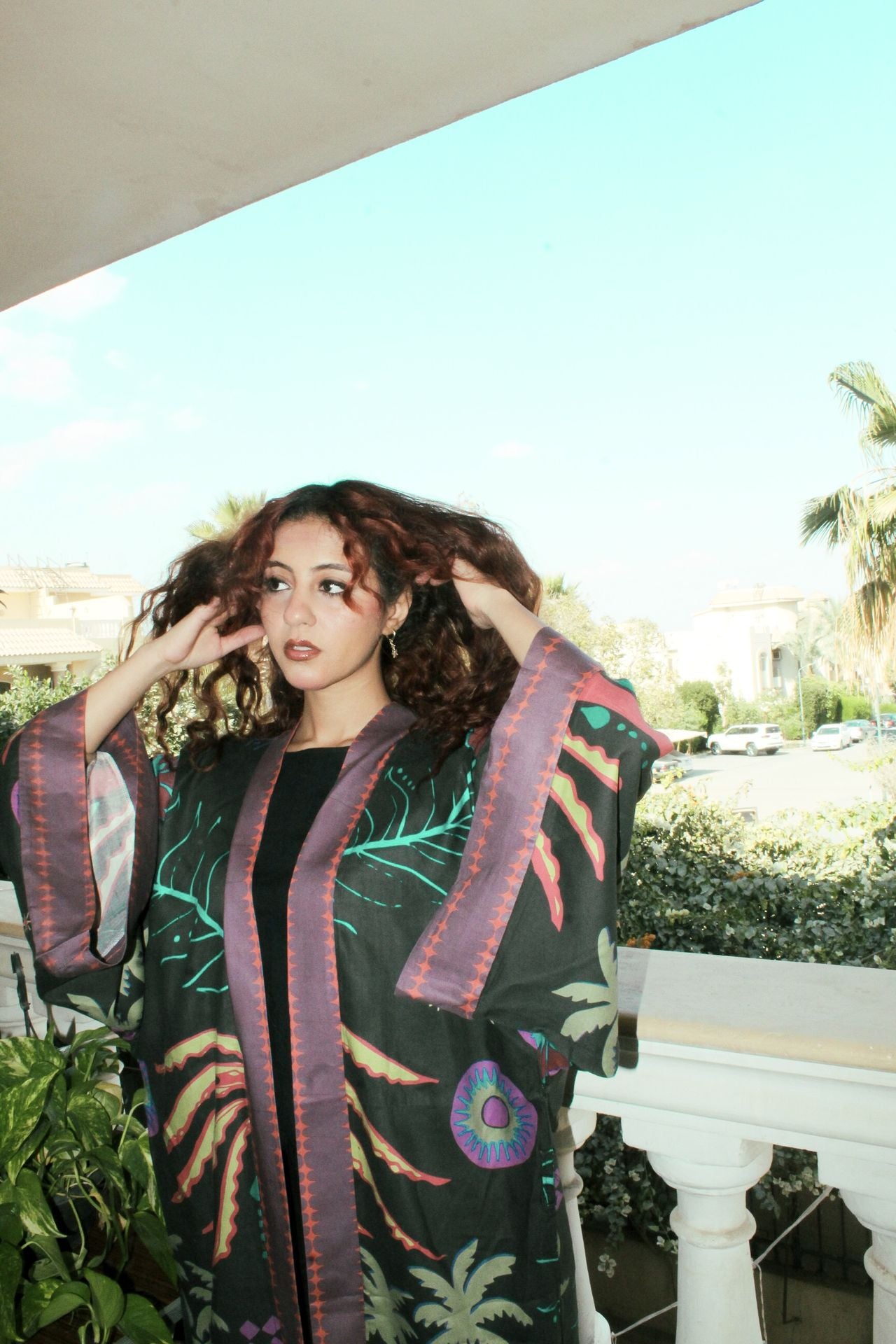 كيمونو جزيرة الأحلام الداكنة