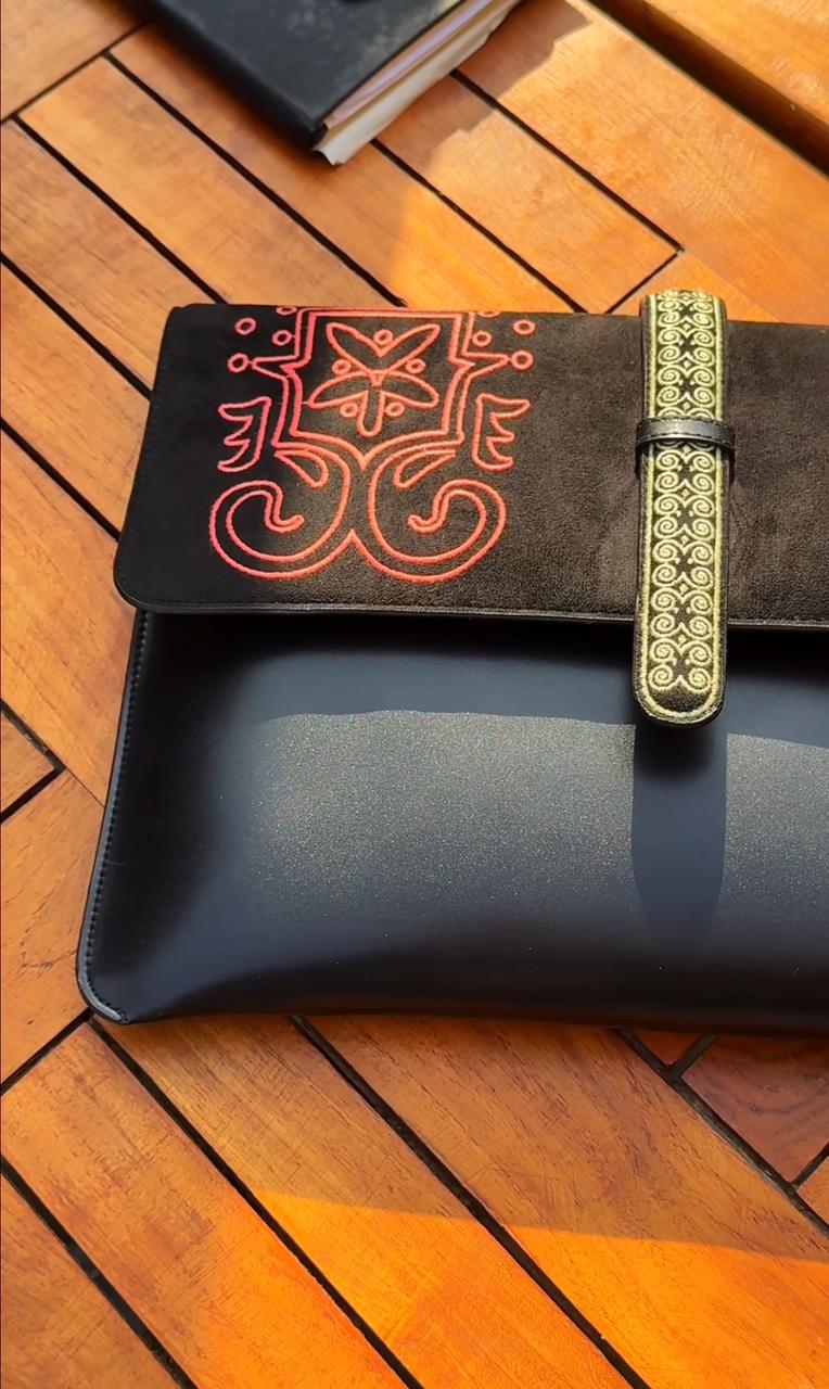 Midnight Tale Laptop Sleeve In Black