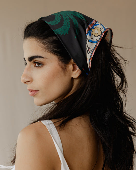 وشاح تمارا بالم الأسود
