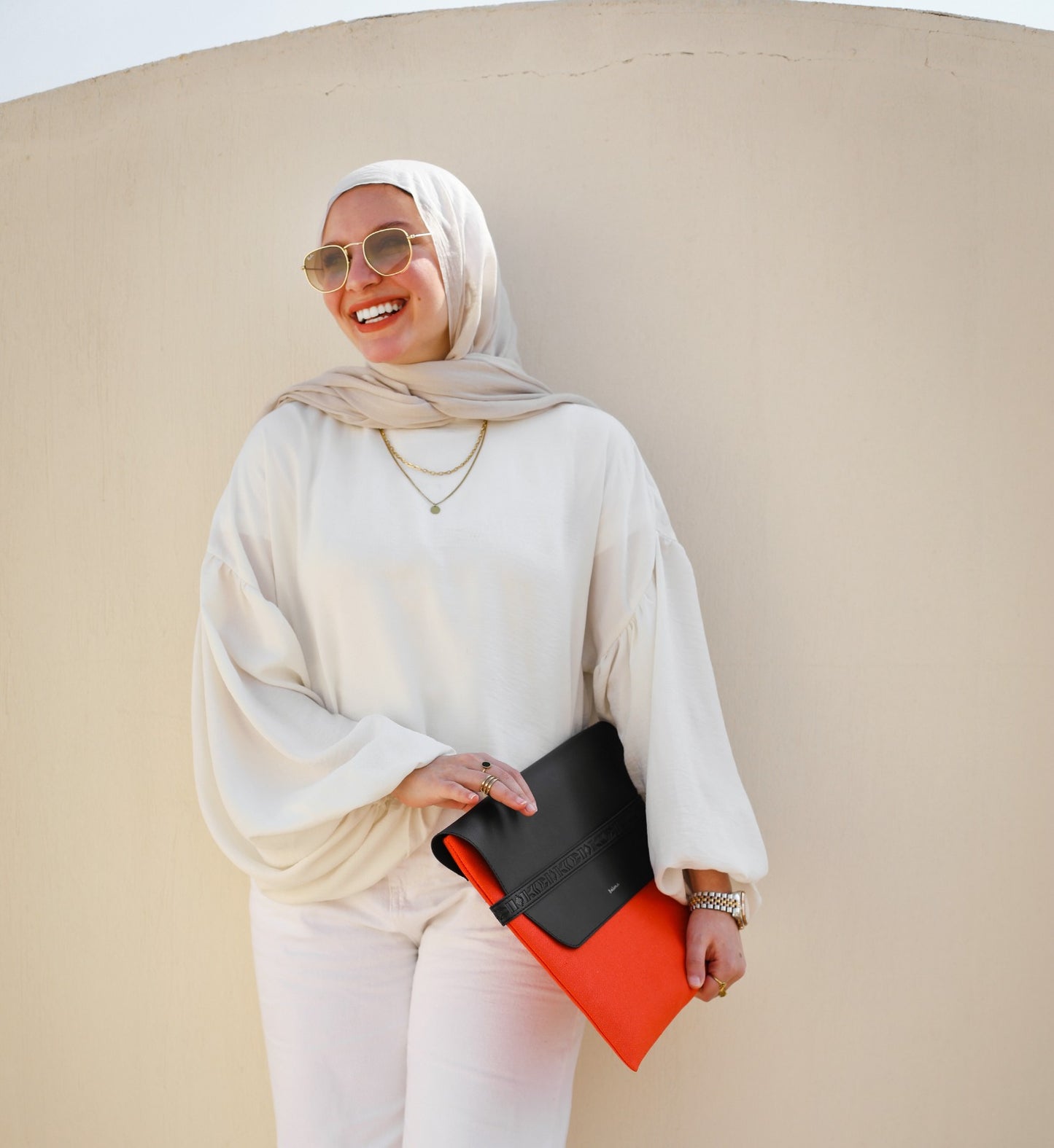 حافظة كمبيوتر محمول أزتيك باللون البرتقالي